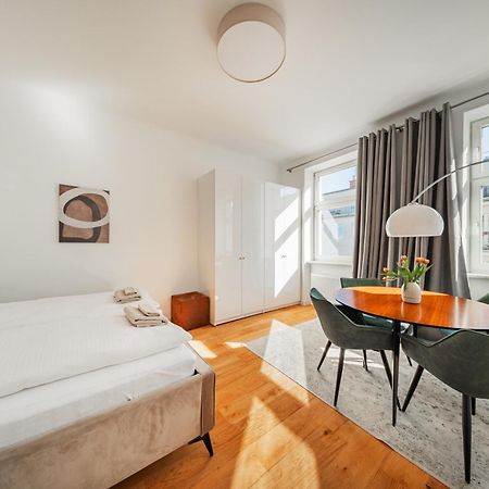 Sonnige Altbauwohnung Nahe Wien Hauptbahnhof Esterno foto