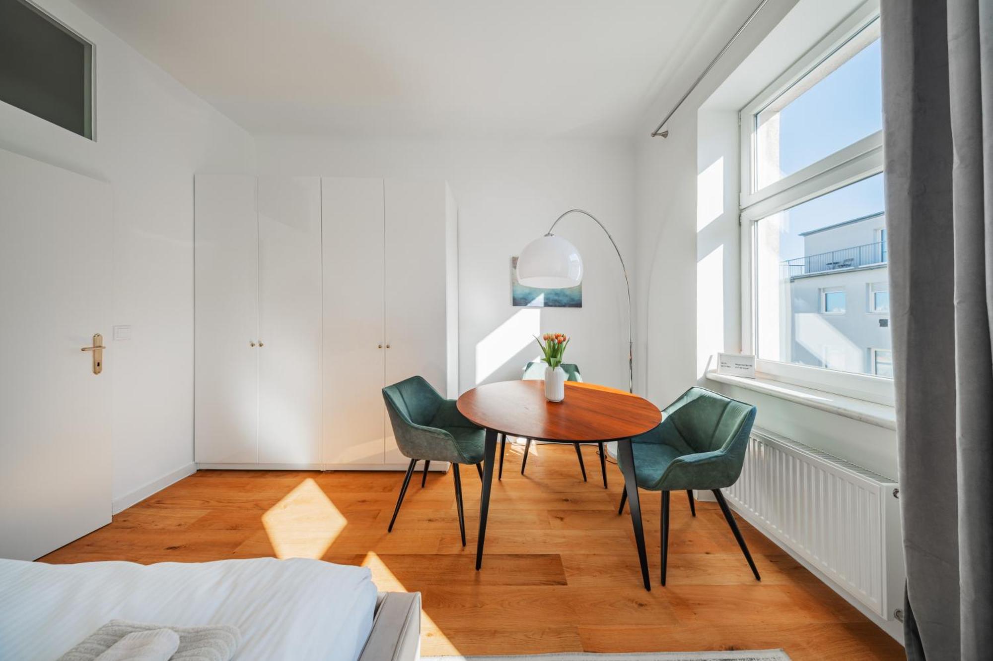 Sonnige Altbauwohnung Nahe Wien Hauptbahnhof Esterno foto
